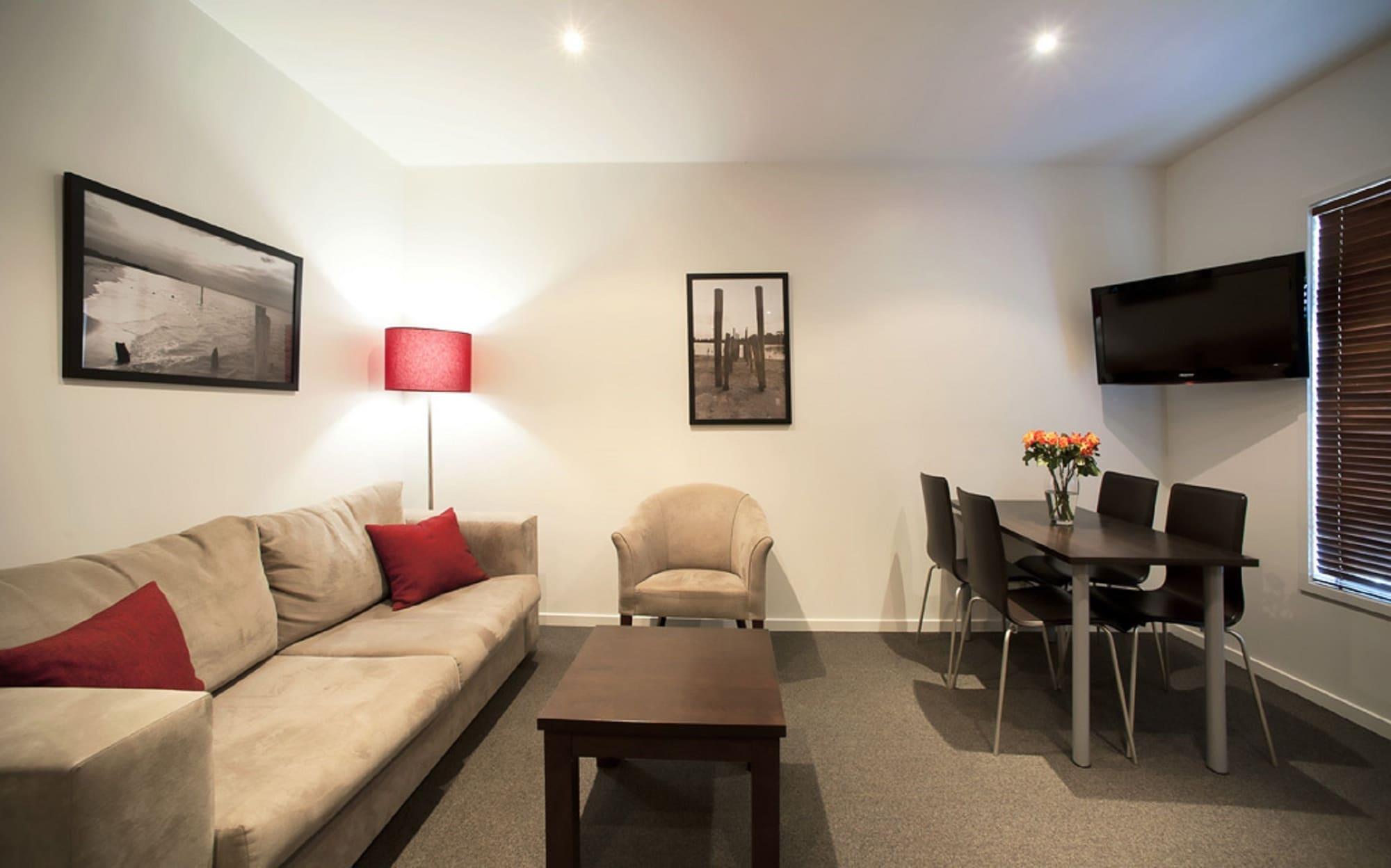 The Waves Apartments Коув Экстерьер фото
