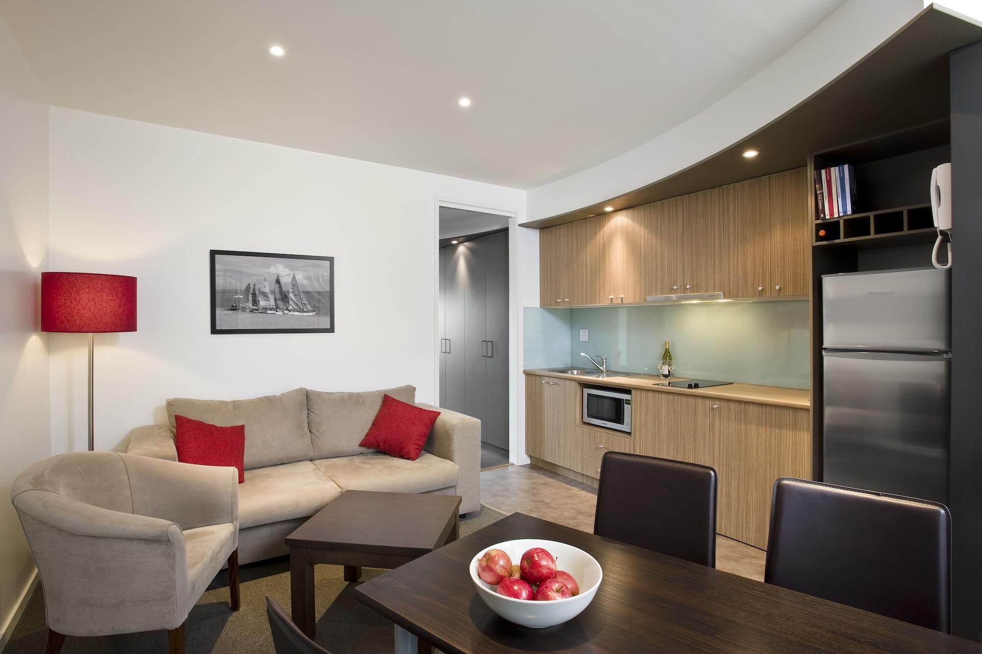 The Waves Apartments Коув Экстерьер фото