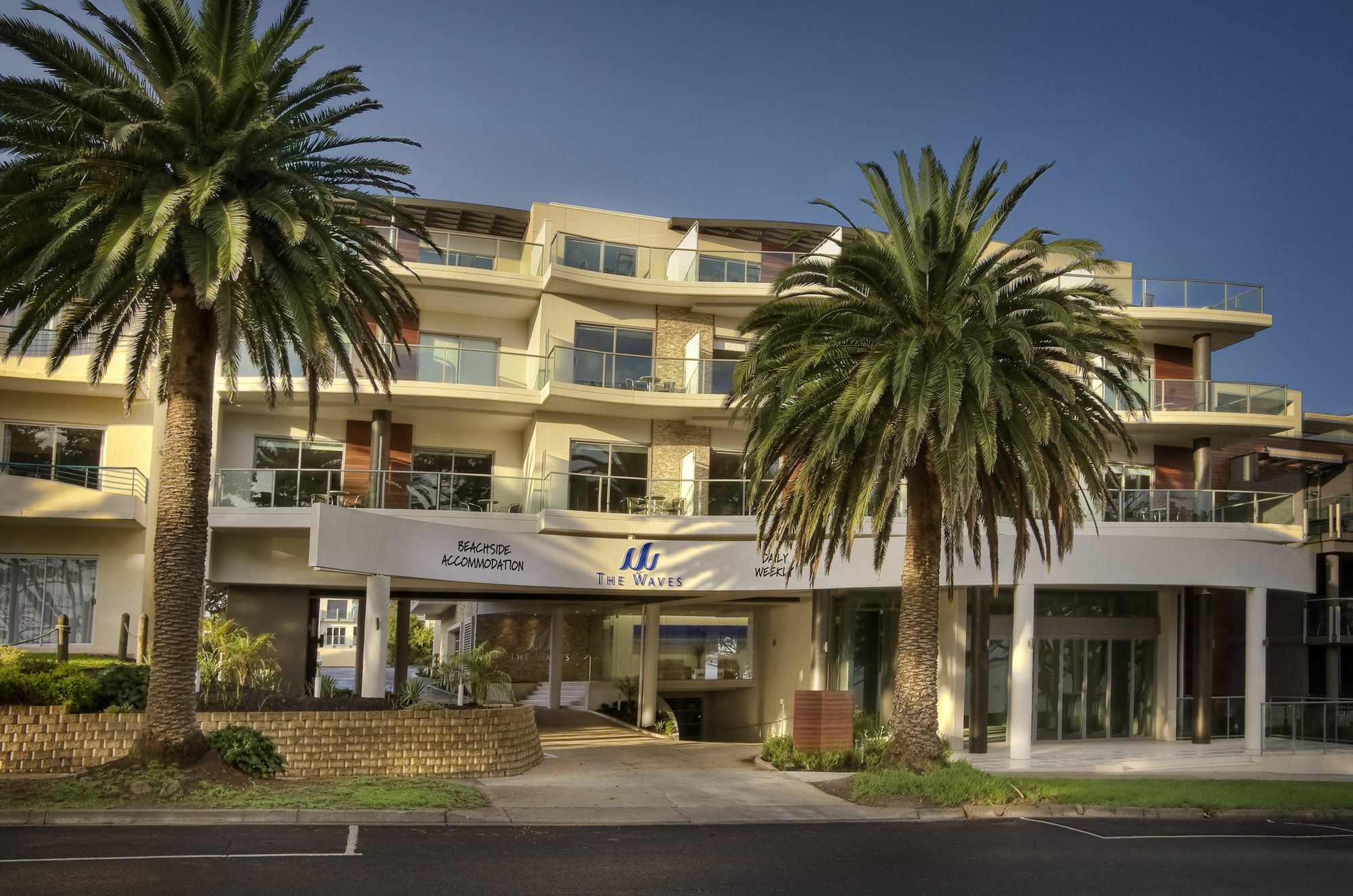 The Waves Apartments Коув Экстерьер фото